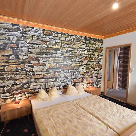 Cozy Holiday In Schwarzbach Thuringia With Garden Langenbach (Thuringia)